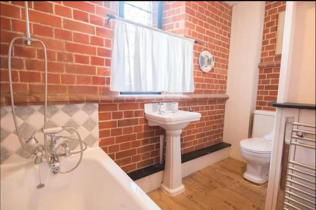 Photo of Bathroom in Netley