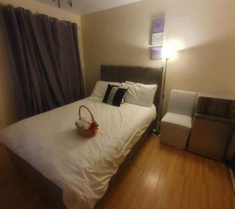 Photo of Others in Thames