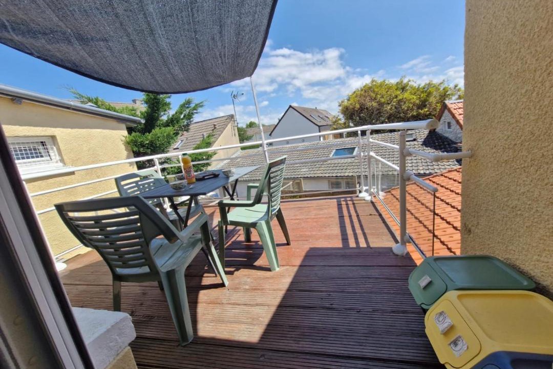 Photo of Patio Balcony in Saint-Martin de Brehal