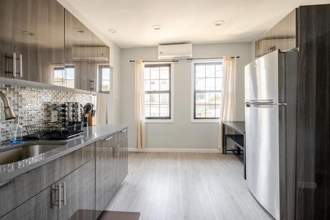 Photo of Kitchen in Black Rock Historic District