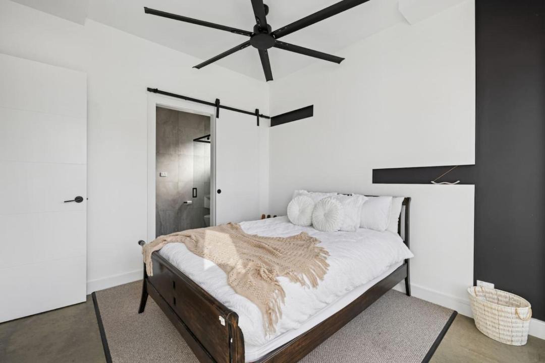 Photo of Bedroom in Greenacres