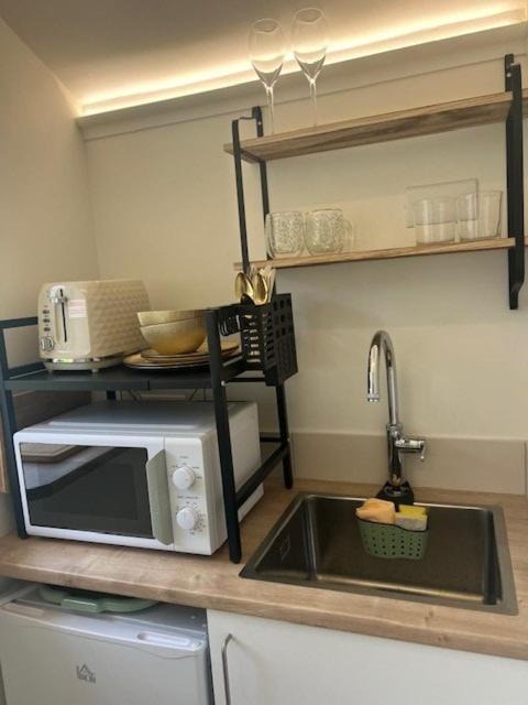 Photo of Kitchen in Angmering