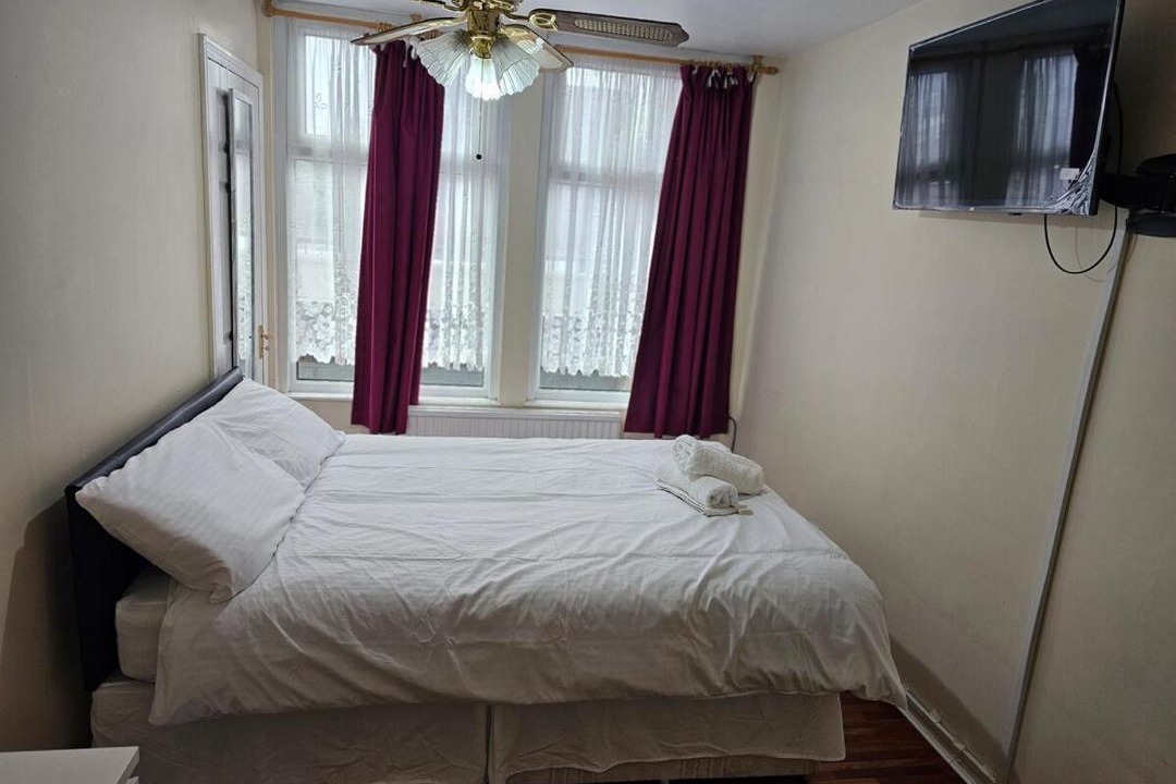 Photo of Bedroom in Haselbury