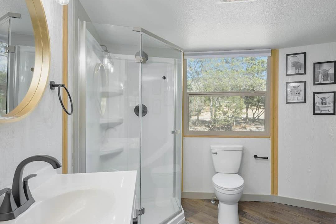 Photo of Bathroom in Canyon Lake