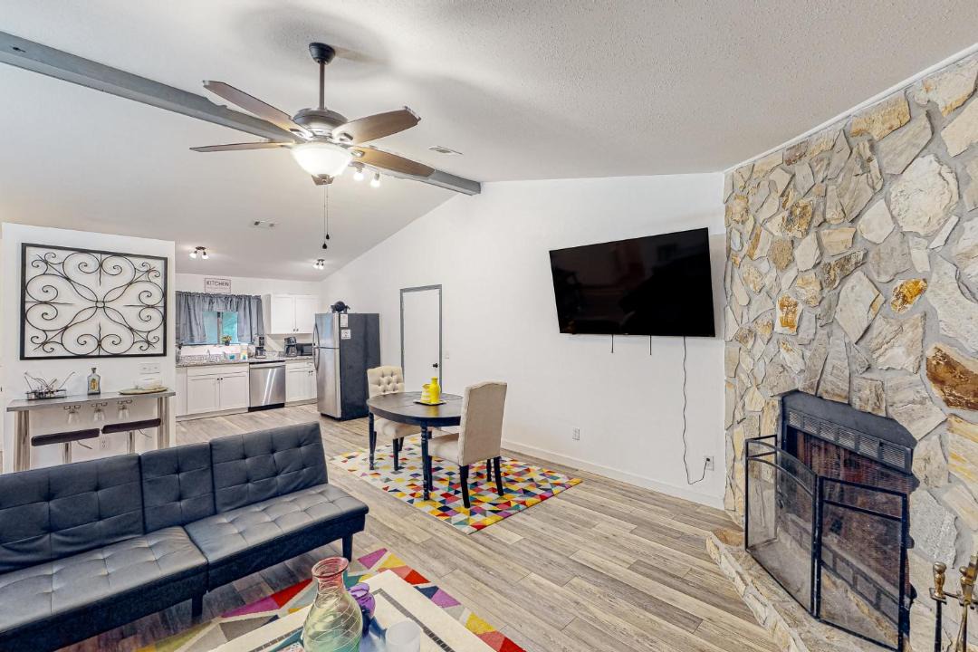 Photo of Others in Thomas Drive