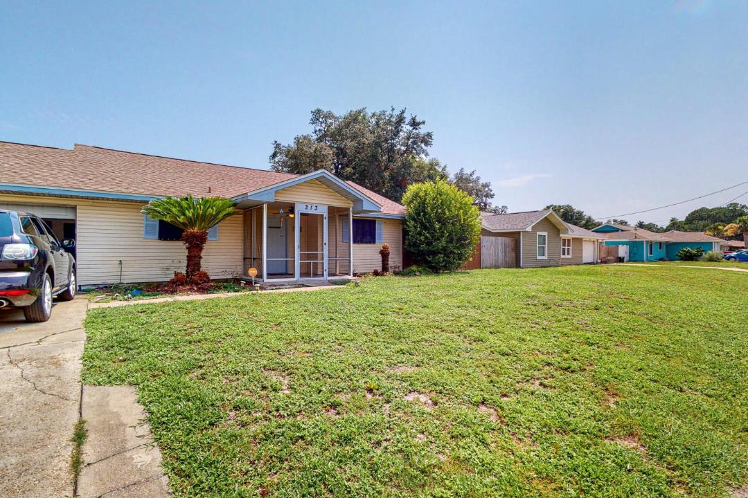 Photo of Others in Thomas Drive