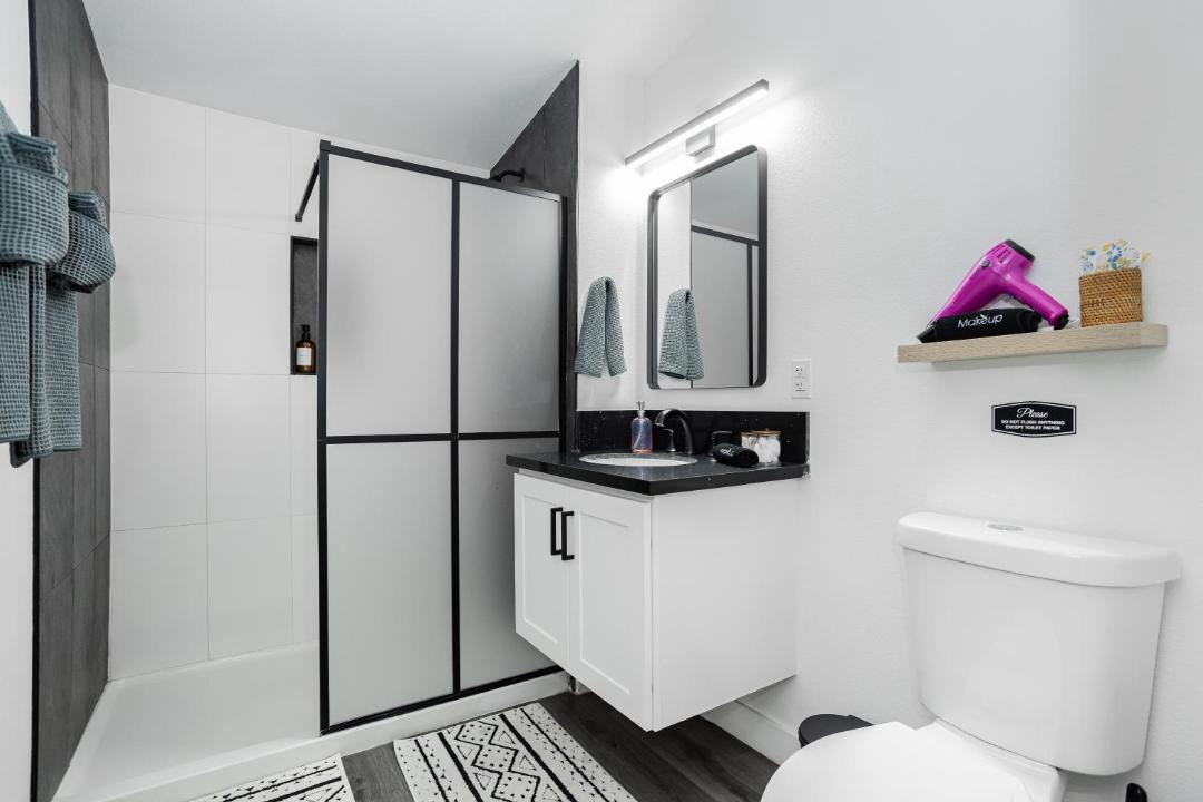 Photo of Bathroom in Beverly Green