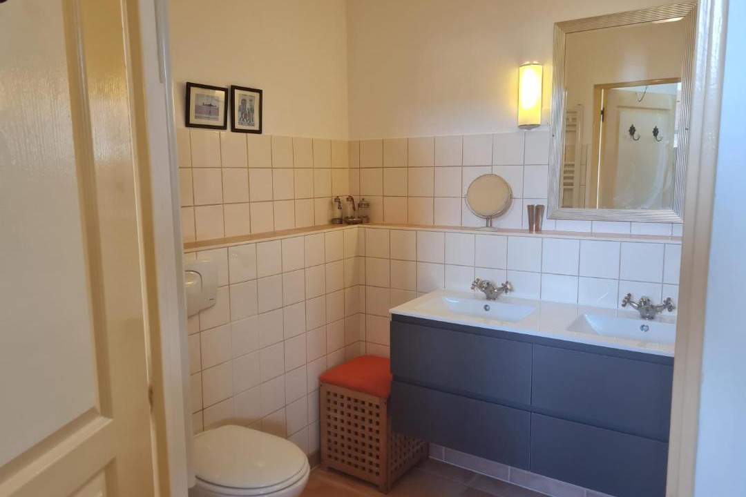 Photo of Bathroom in Marigny-sur-Yonne