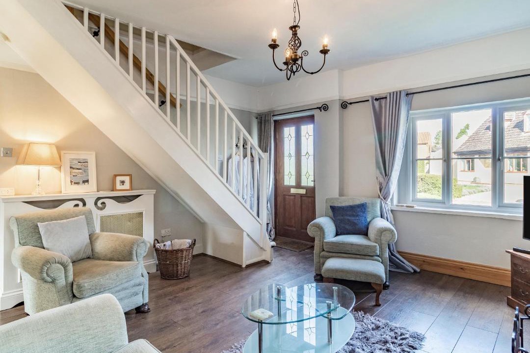 Photo of Others in Saham Toney