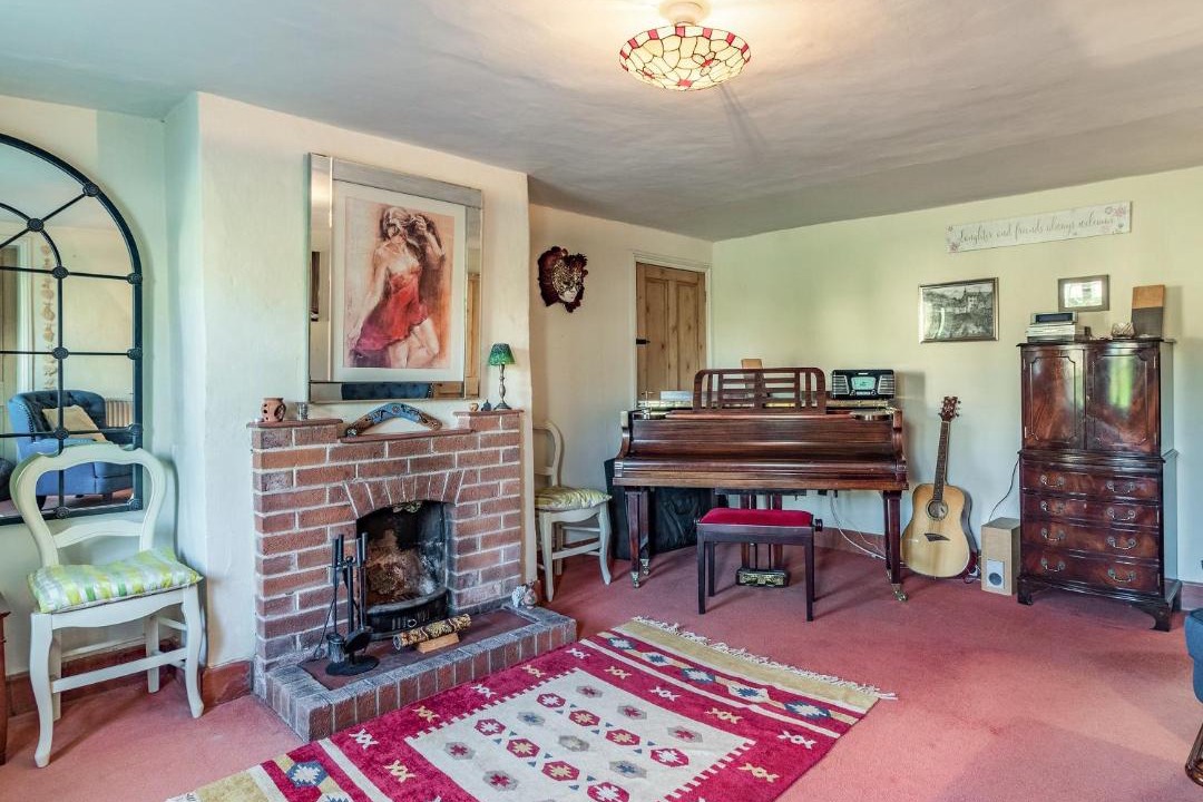 Photo of Others in Saham Toney