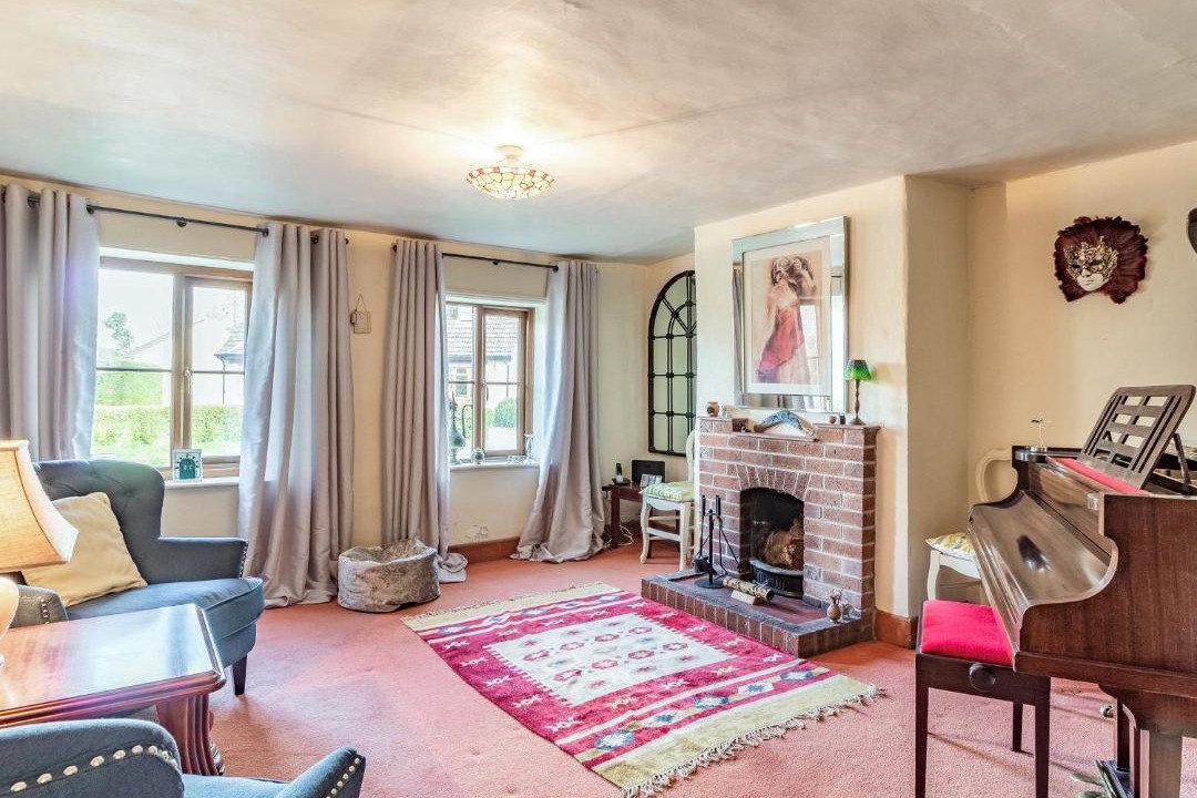 Photo of Others in Saham Toney