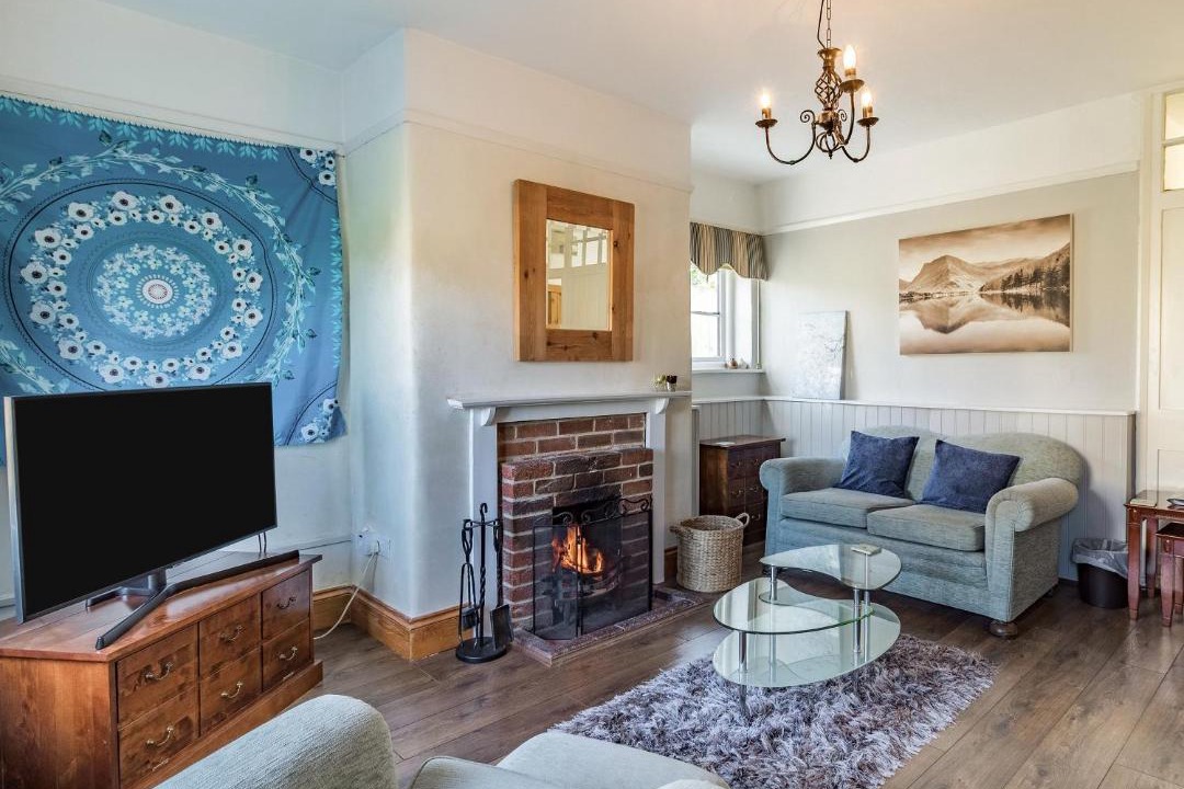 Photo of Others in Saham Toney