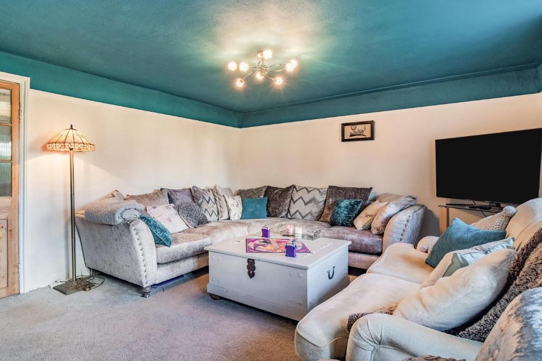 Photo of Others in Saham Toney