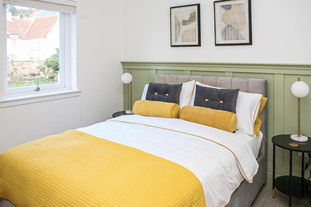 Photo of Bedroom in Airth