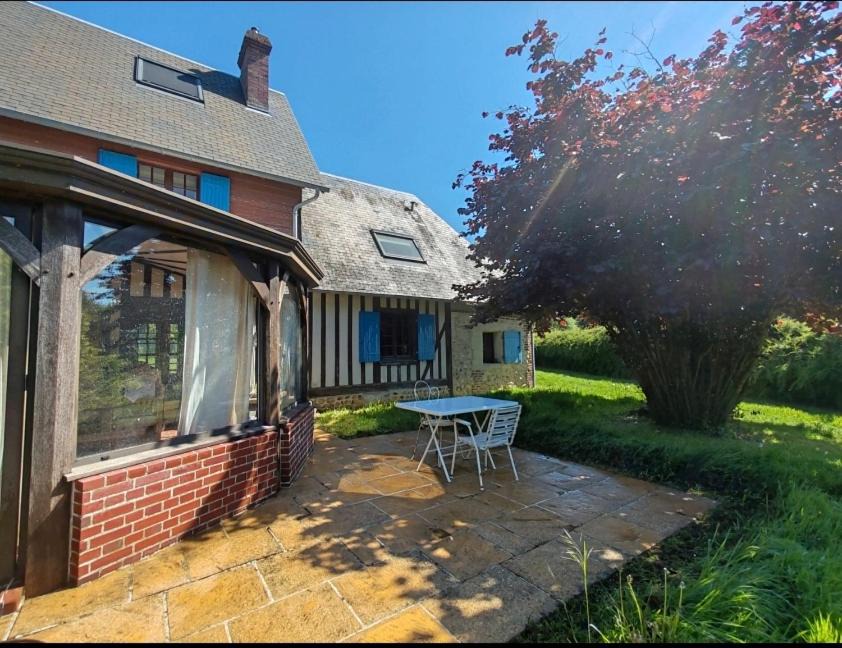 Photo of Others in Reux