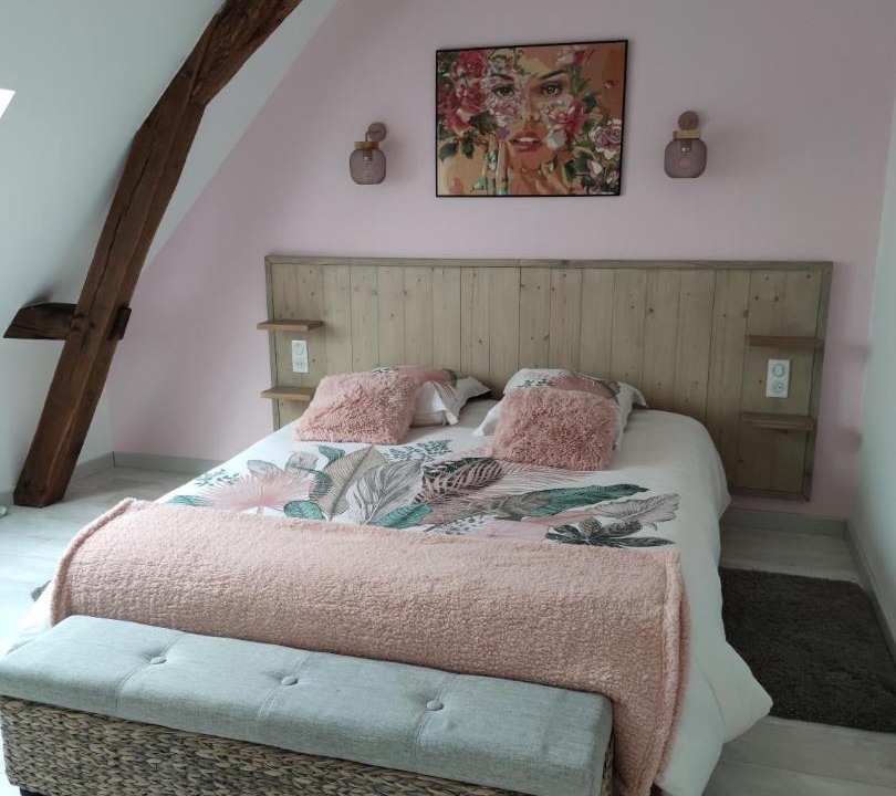 Photo of Bedroom in Beaumont-Pied-de-Boeuf
