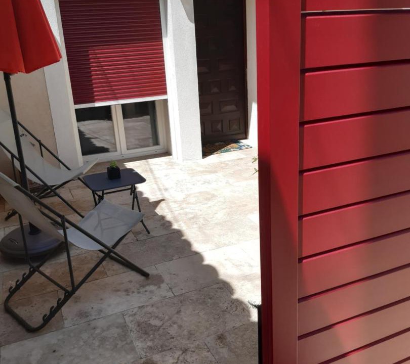 Photo of Patio Balcony in Eyguieres