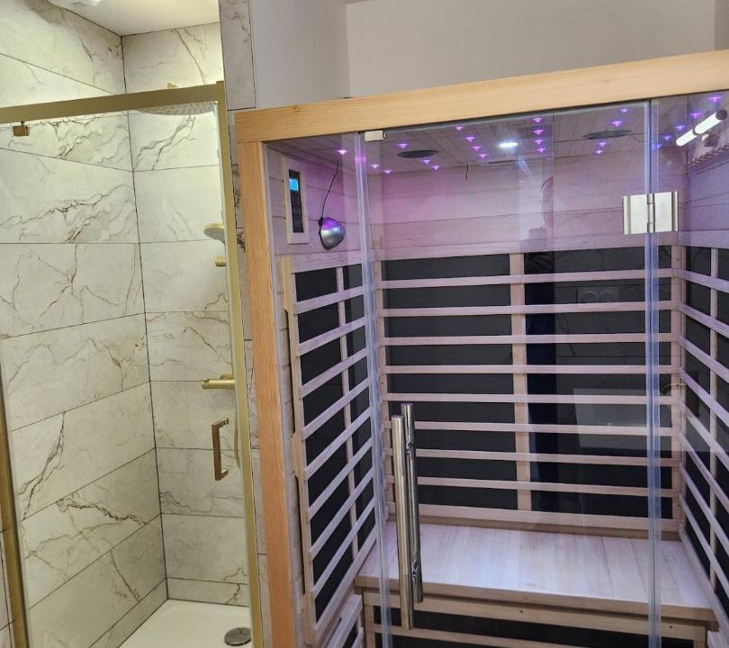 Photo of Bathroom in Doue-la-Fontaine