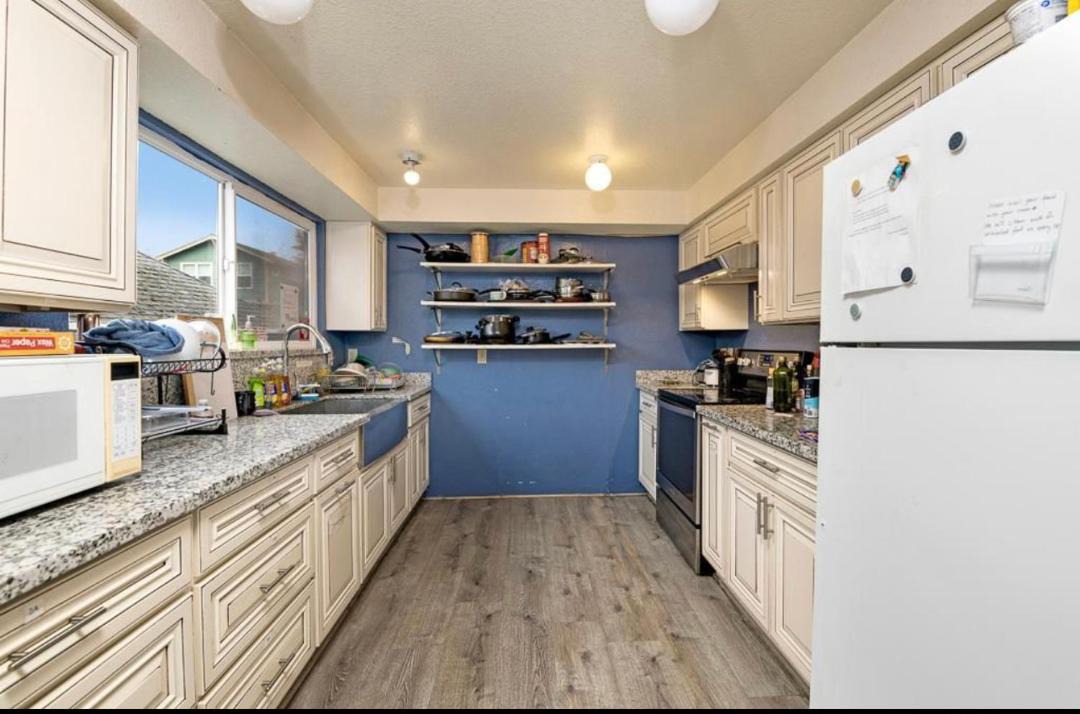 Photo of Kitchen in University District