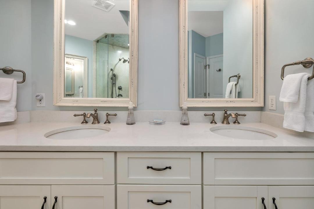 Photo of Bathroom in Saint Simons Island