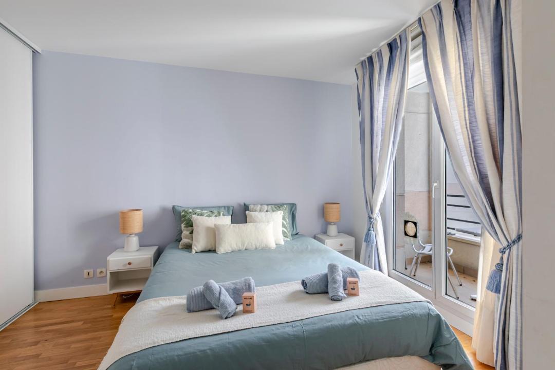 Photo of Bedroom in Saint-Lambert