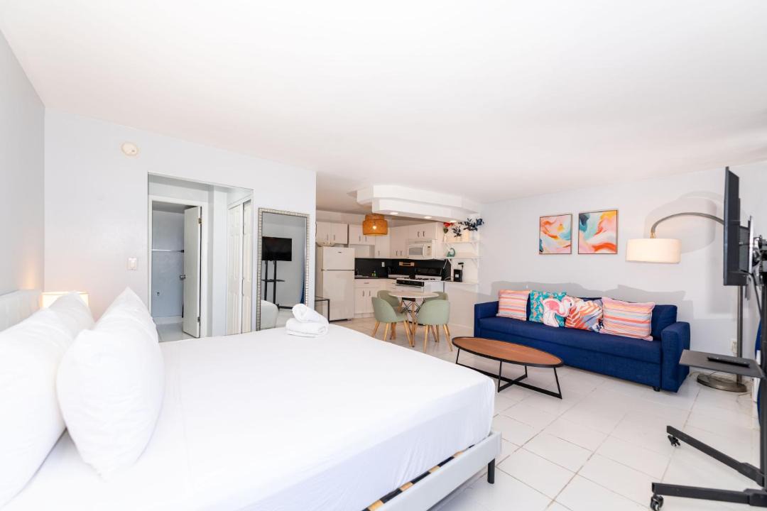Photo of Bedroom in Flamingo/Lummus