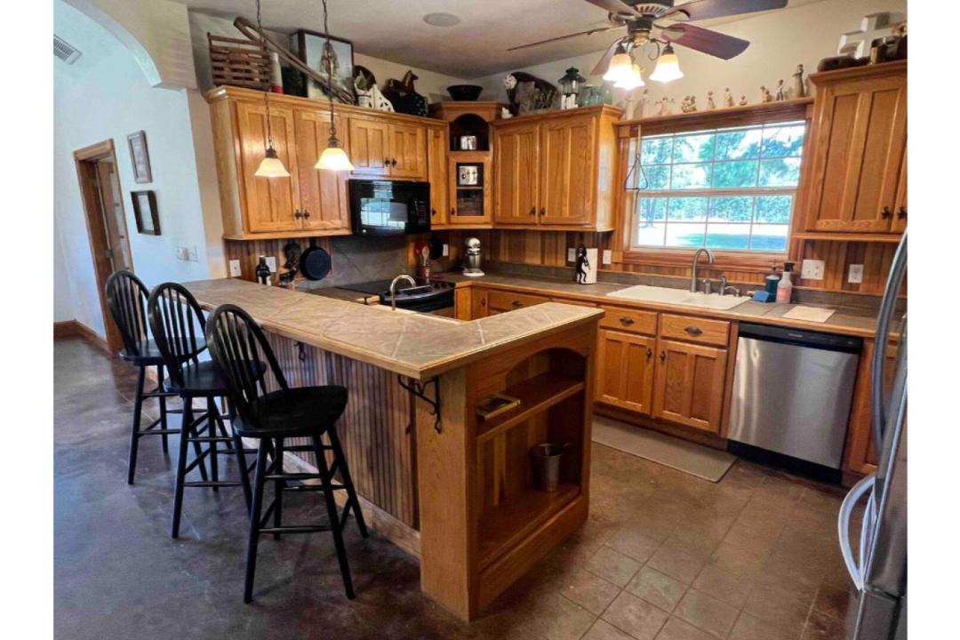 Photo of Kitchen in Navasota