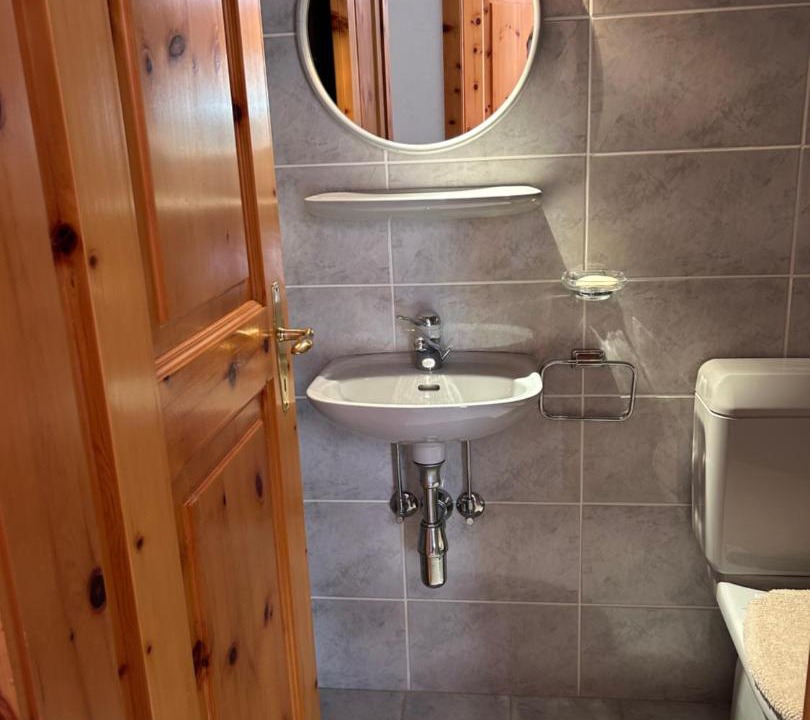 Photo of Bathroom in Lens