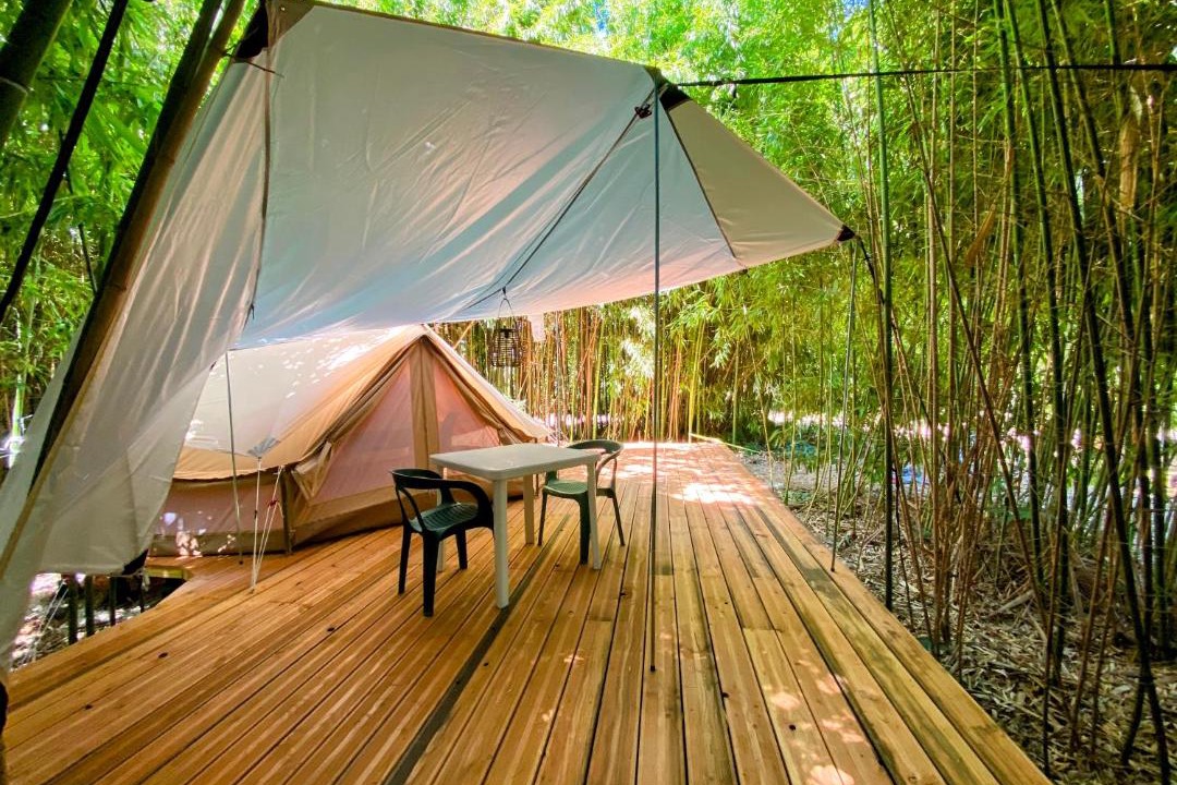 Photo of Others in Manthes