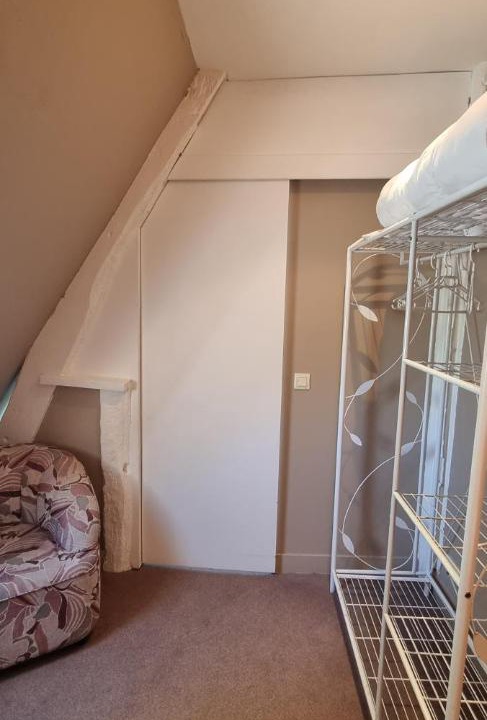 Photo of Others in Surville