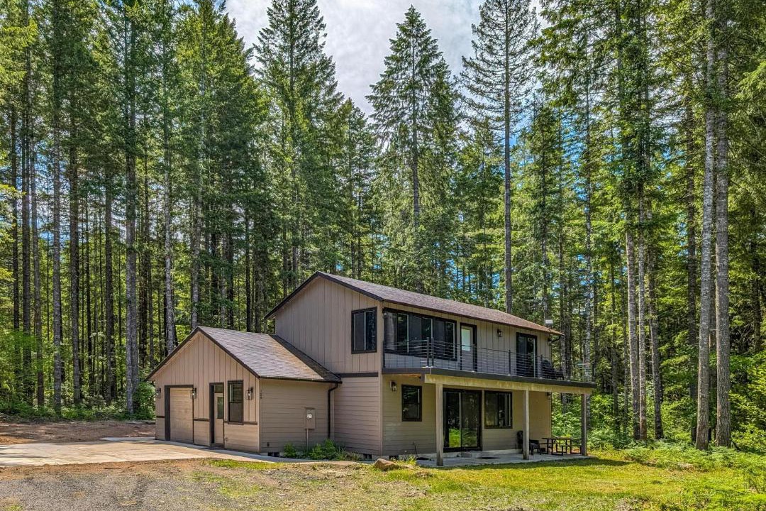 Photo of Others in Packwood