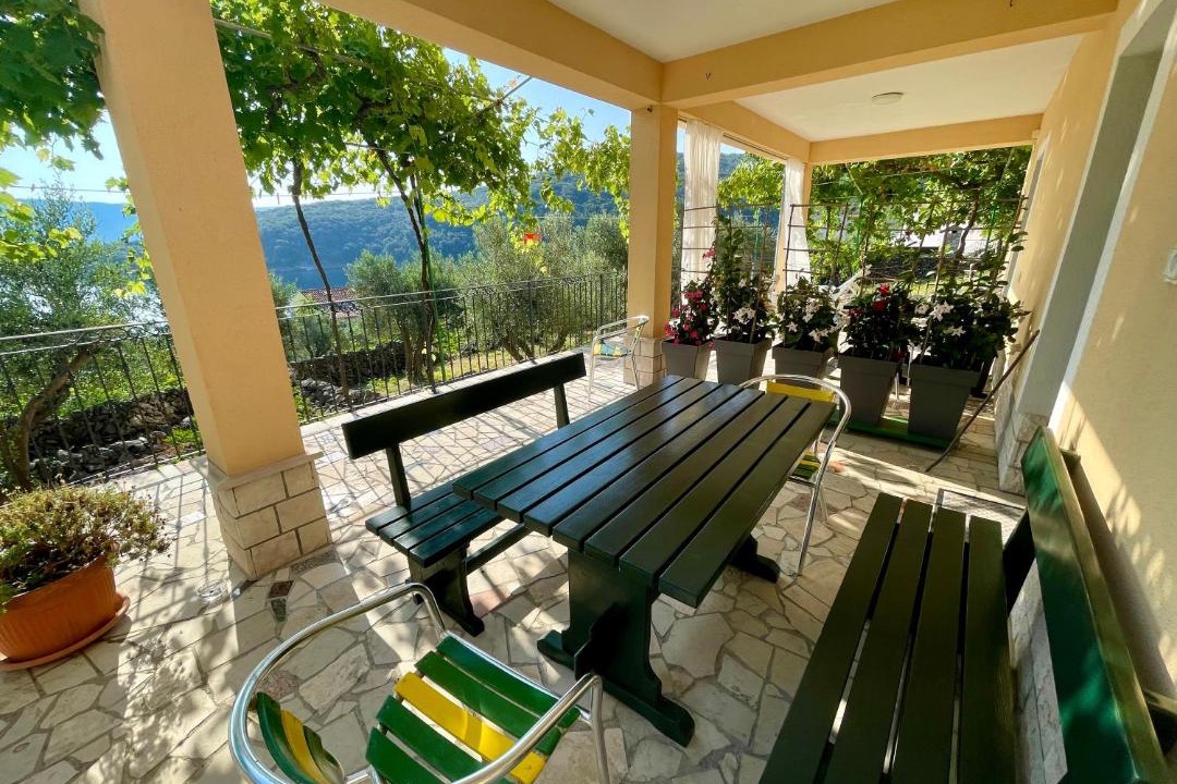 Photo of Patio Balcony in Valun