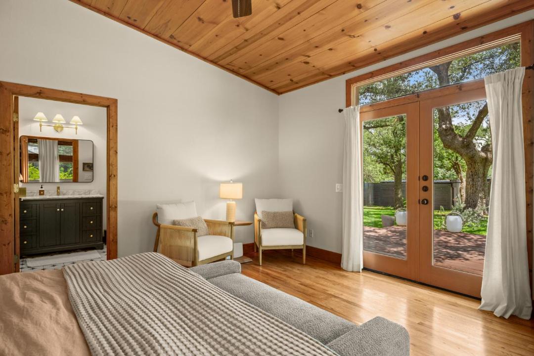 Photo of Bedroom in South Lamar