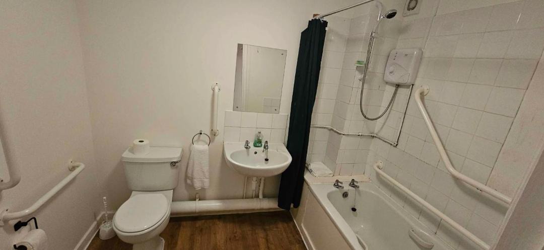 Photo of Bathroom in Mynydd Isa