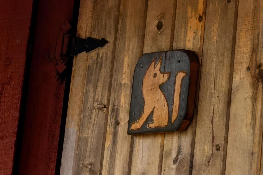 Photo of Others in Russell