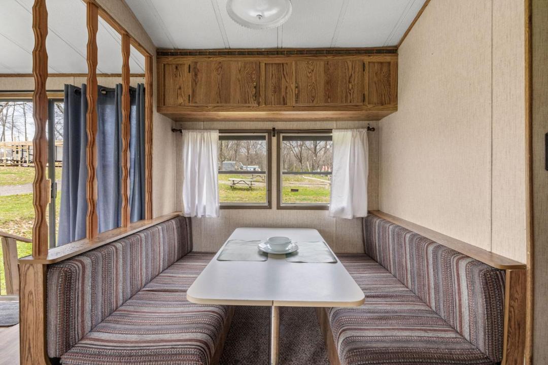 Photo of Others in Russell