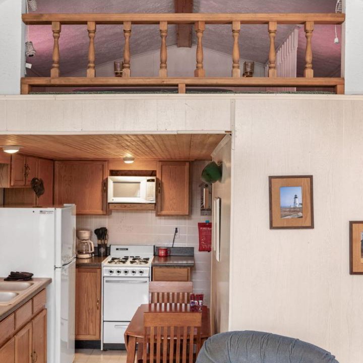 Photo of Others in Russell