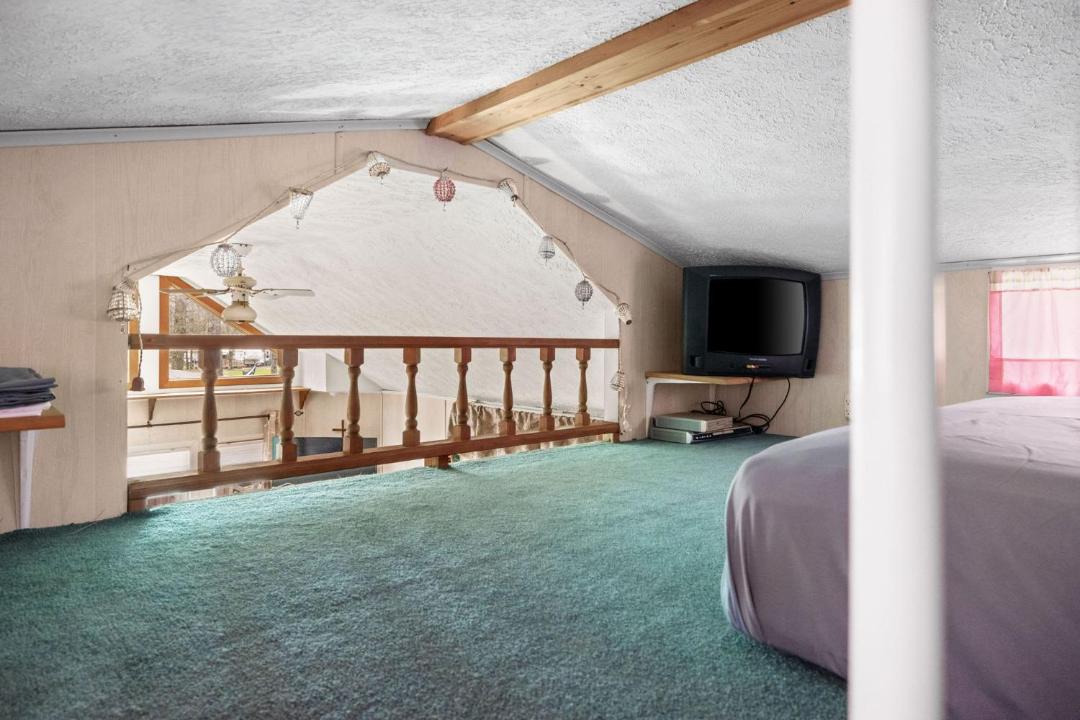 Photo of Bedroom in Russell