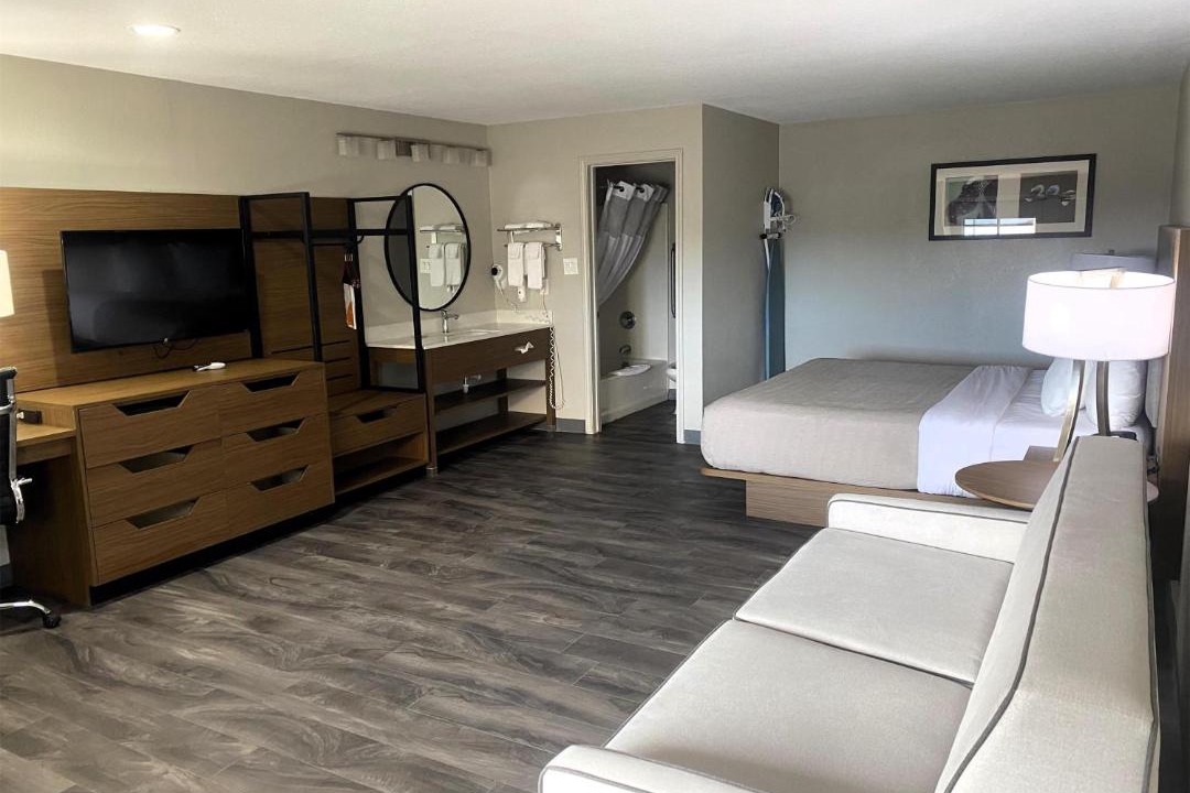 Photo of Bedroom in Alamogordo