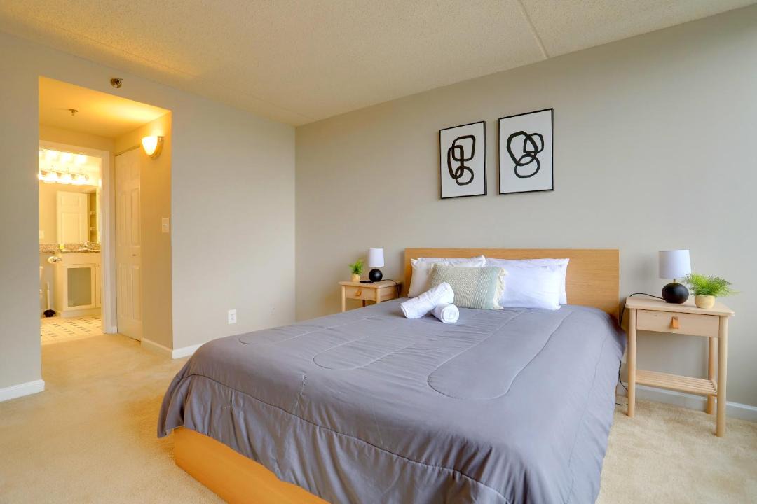 Photo of Bedroom in Crystal City