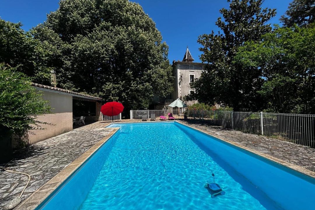 Photo of Others in Berrias-et-Casteljau
