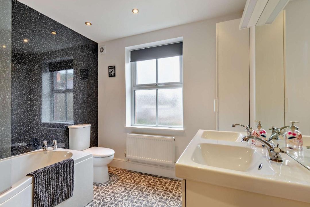 Photo of Bathroom in Giggleswick