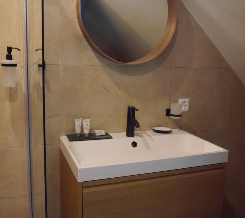 Photo of Bathroom in Marnand