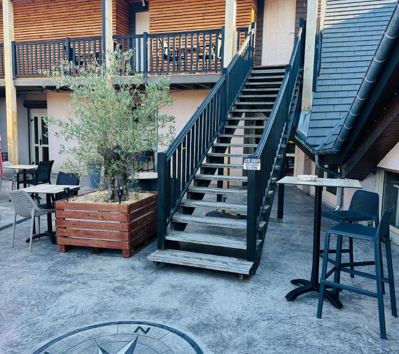 Photo of Others in Nebouzat