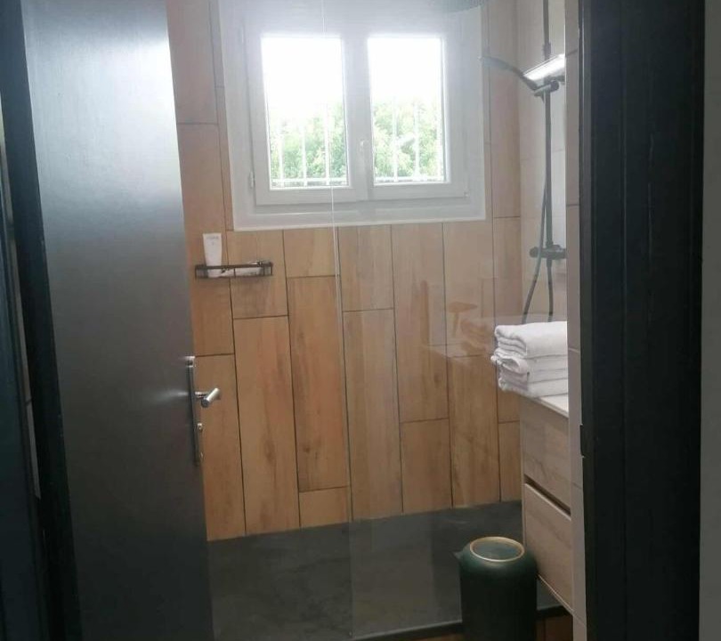 Photo of Bathroom in Odos
