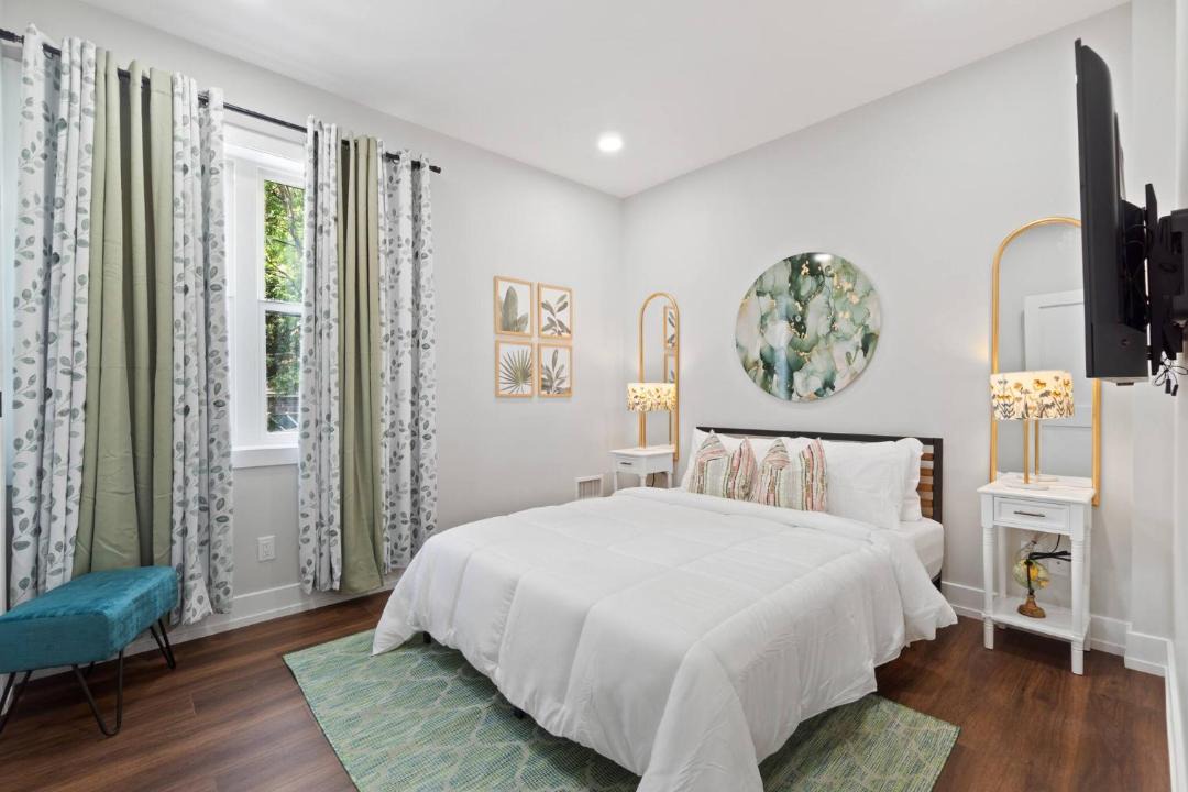 Photo of Bedroom in North Bergen