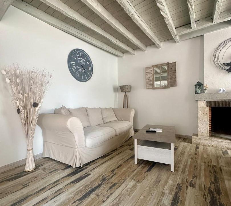 Photo of Others in Fougeres-sur-Bievre