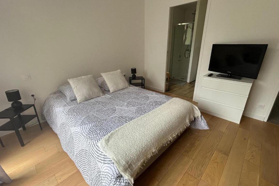 Photo of Bedroom in Romille