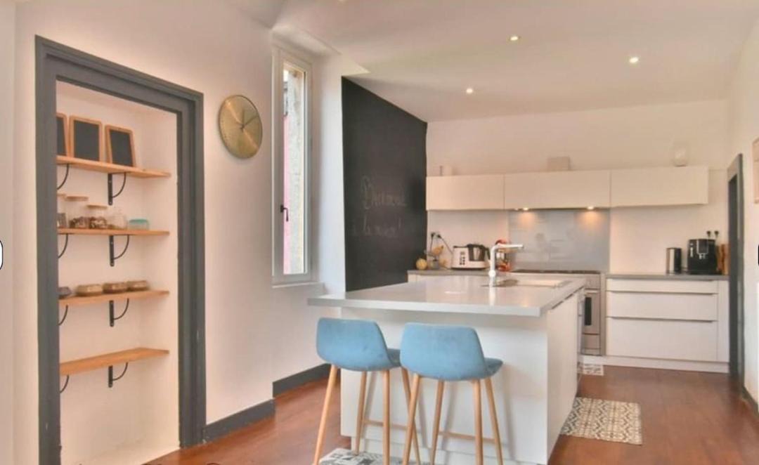 Photo of Kitchen in Centre-ville rive gauche