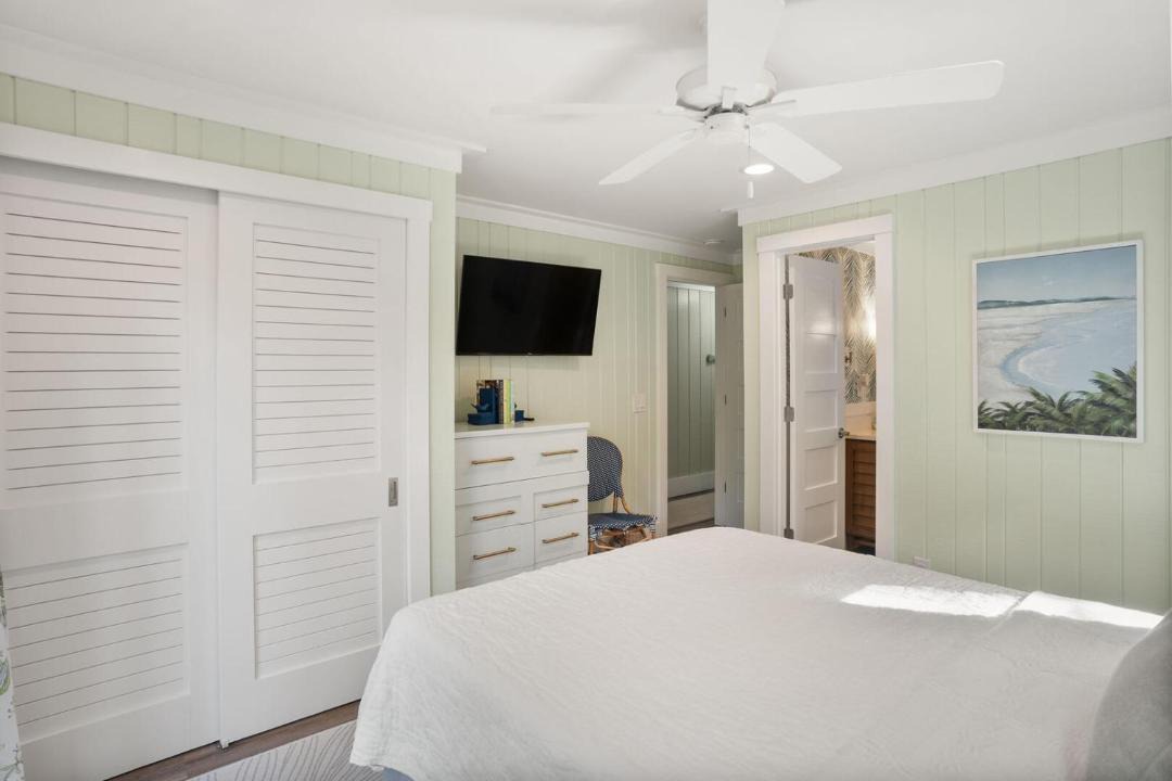 Photo of Bedroom in Blue Heron Lake